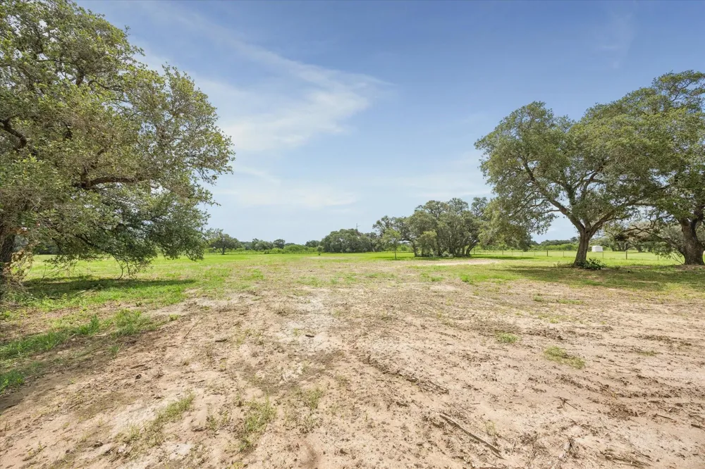 Legacy Court Columbus, TX 78934