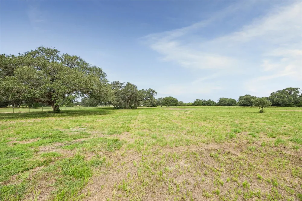 Legacy Court Columbus, TX 78934