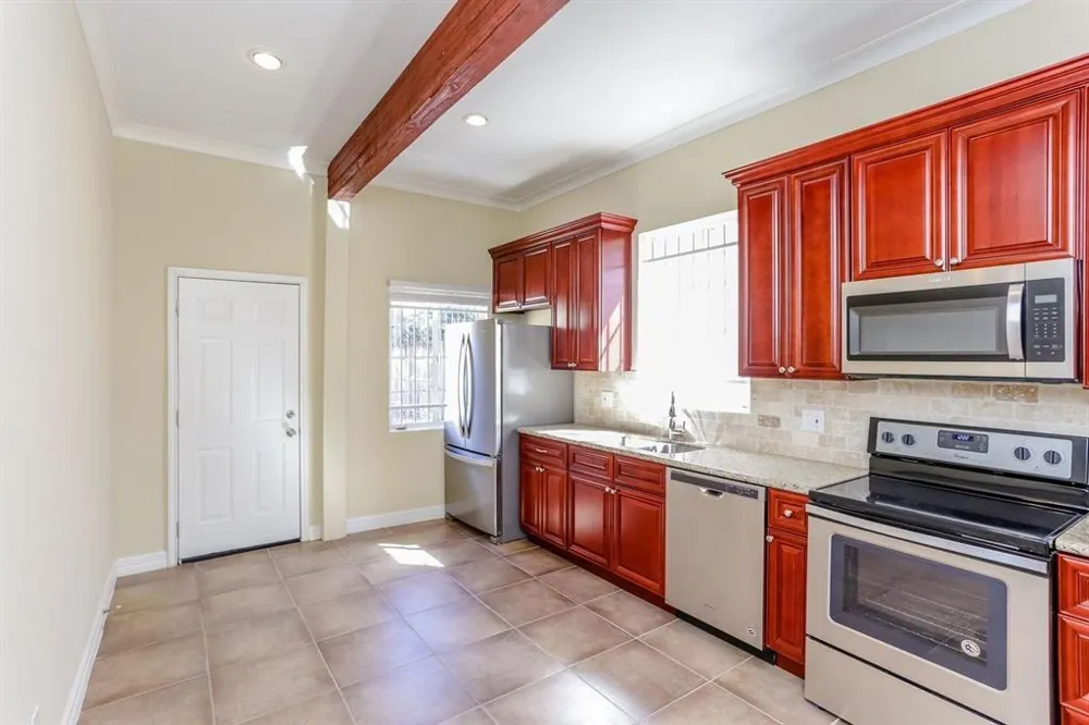 612 W Alabama Street Houston, TX 77006