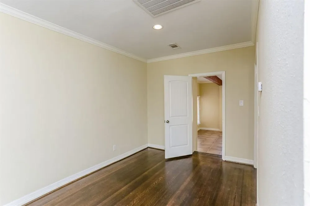 612 W Alabama Street Houston, TX 77006