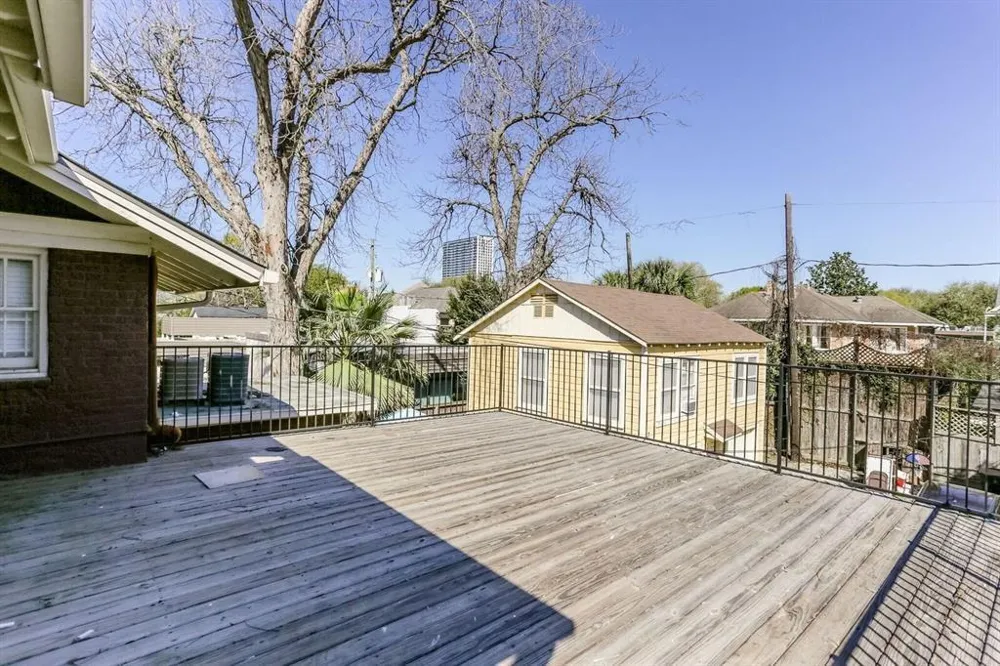 612 W Alabama Street Houston, TX 77006