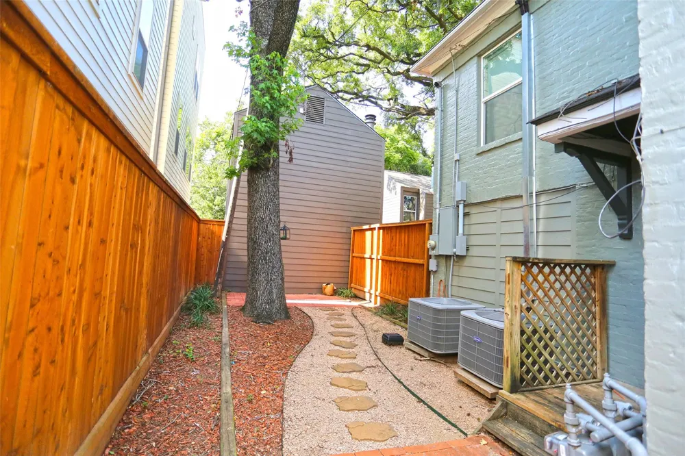 1914 Branard Street Houston, TX 77098