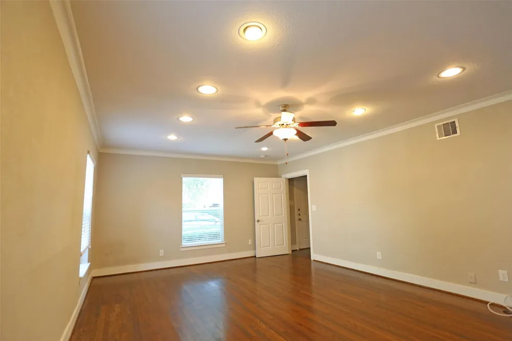 1914 Branard Street Houston, TX 77098