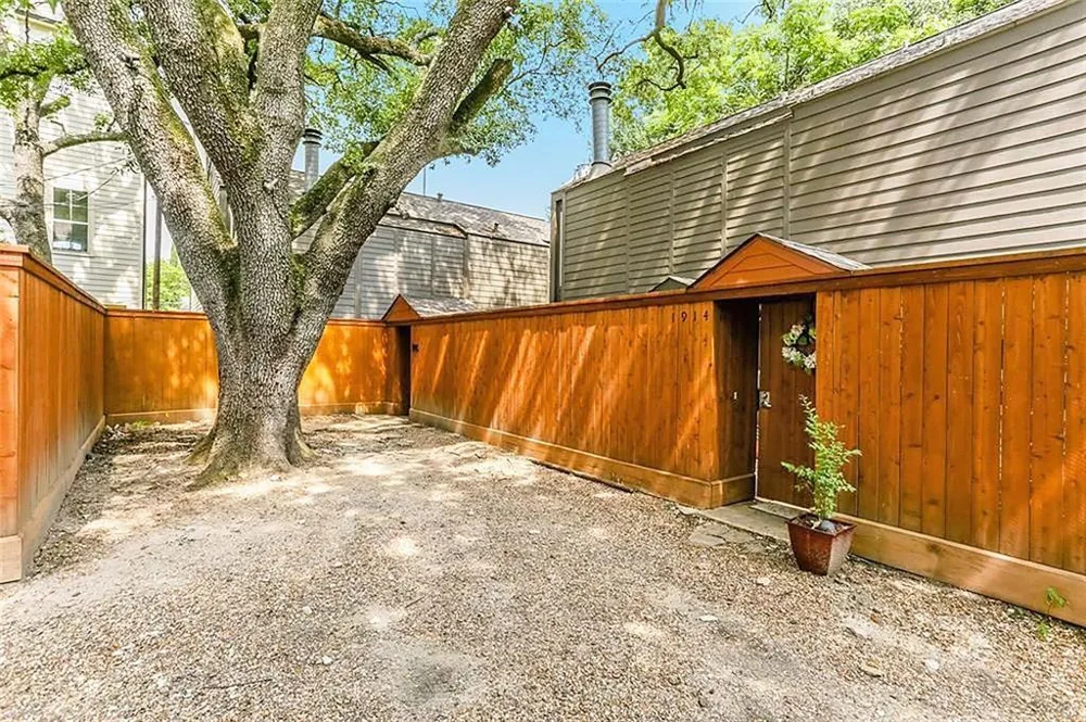 1914 Branard Street Houston, TX 77098