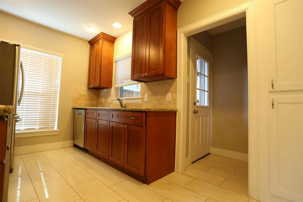 1914 Branard Street Houston, TX 77098