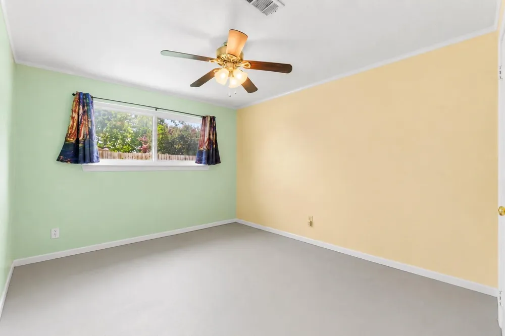 11734 Alamo Dr La Porte, TX 77571