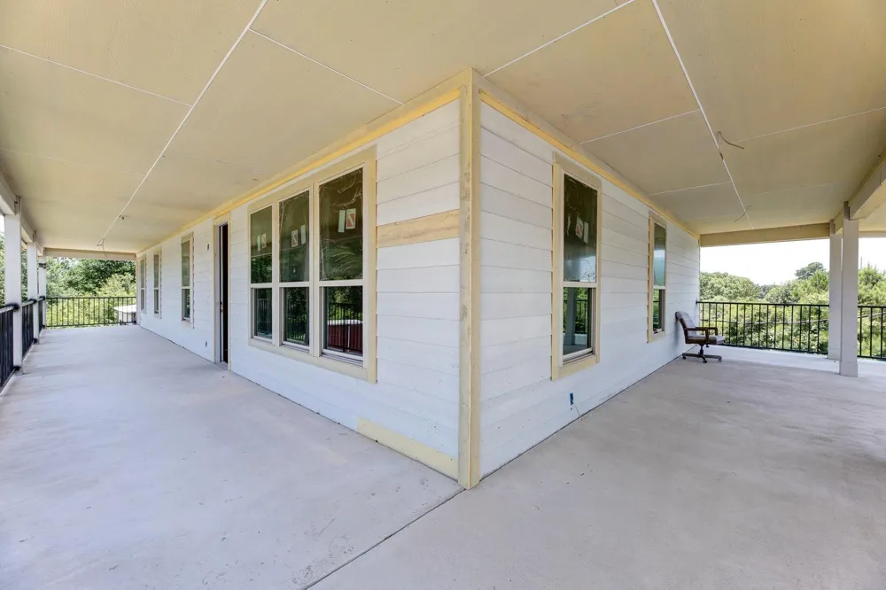 37557 Meadowview Drive Hempstead, TX 77445