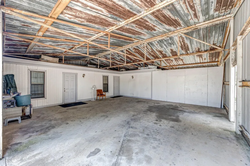 37557 Meadowview Drive Hempstead, TX 77445