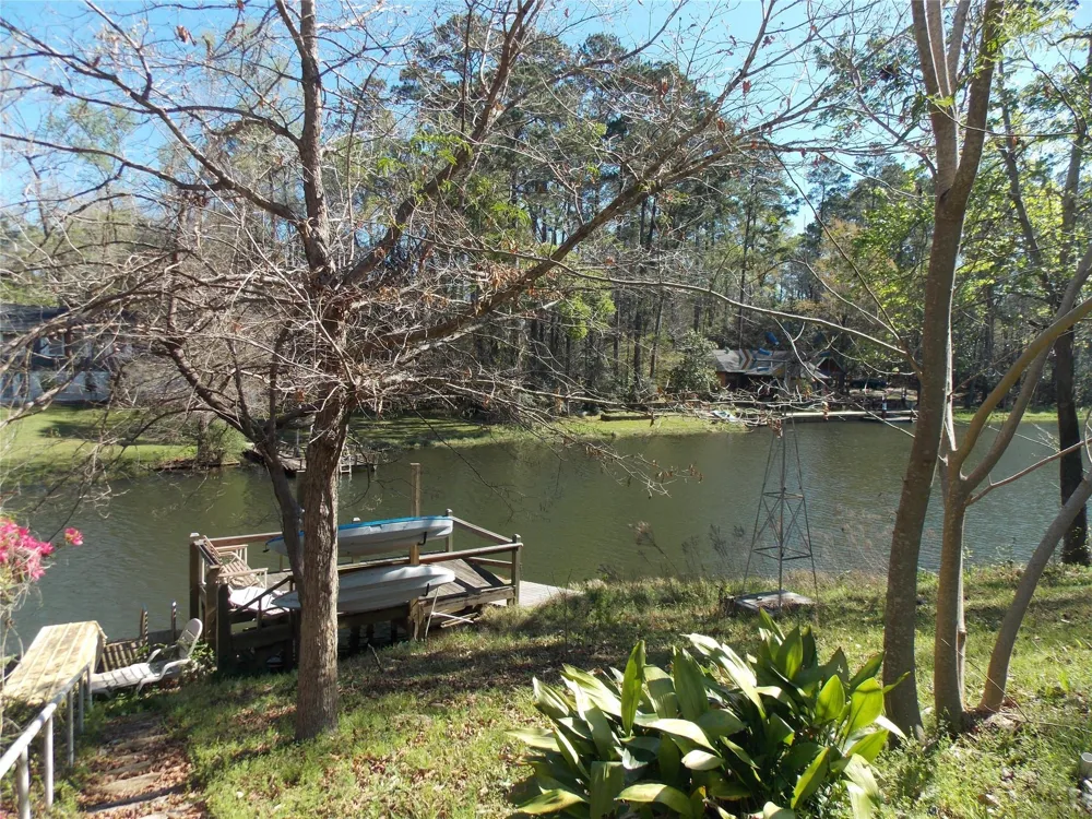 400 Driftwood Drive Goodrich, TX 77335