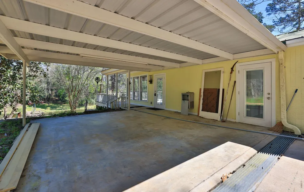 400 Driftwood Drive Goodrich, TX 77335