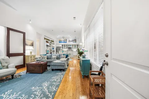 2208 Post Office Street #305