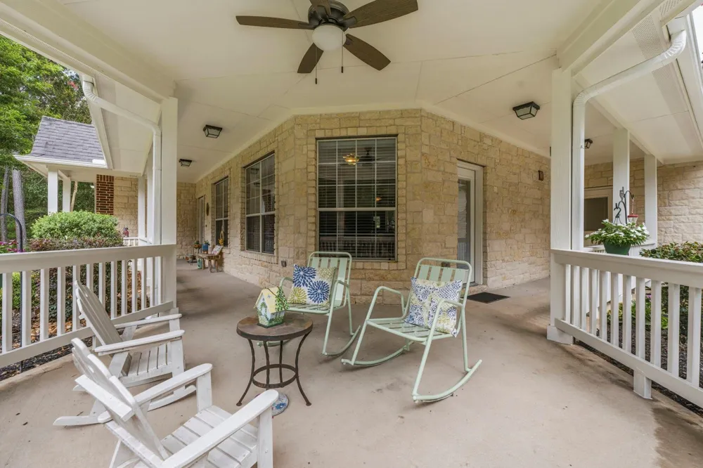 9219 Amelia Drive Anderson, TX 77830