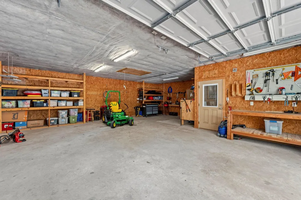 9219 Amelia Drive Anderson, TX 77830
