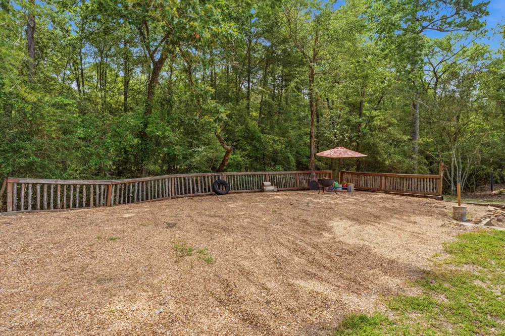 9219 Amelia Drive Anderson, TX 77830