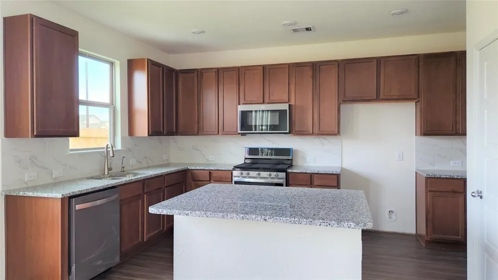 1235 Bryman Drive Rosharon, TX 77583