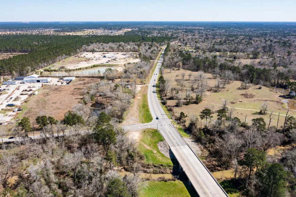 17645 Fm 2090 Road Conroe, TX 77306