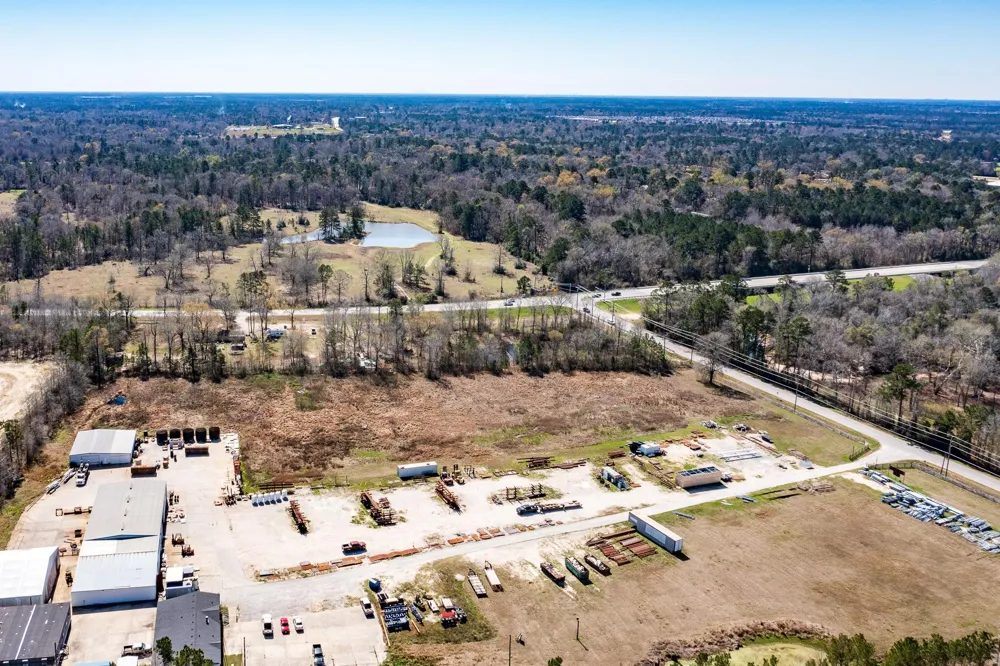17645 Fm 2090 Road Conroe, TX 77306