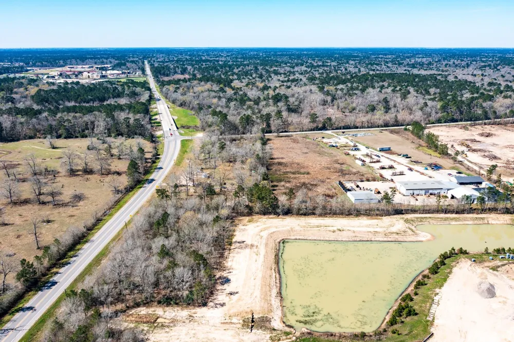 17645 Fm 2090 Road Conroe, TX 77306