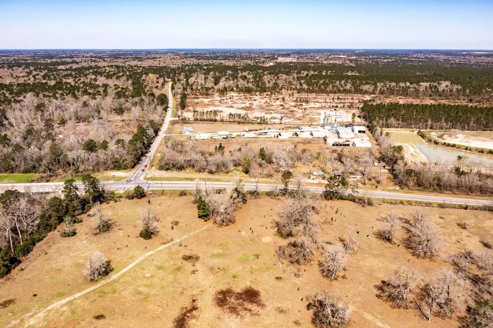 17645 Fm 2090 Road Conroe, TX 77306