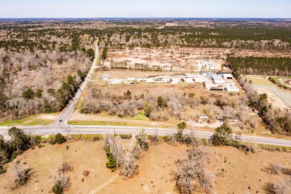 17645 Fm 2090 Road Conroe, TX 77306