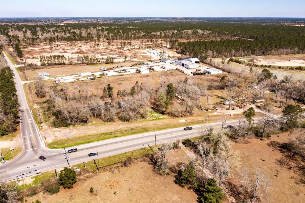17645 Fm 2090 Road Conroe, TX 77306