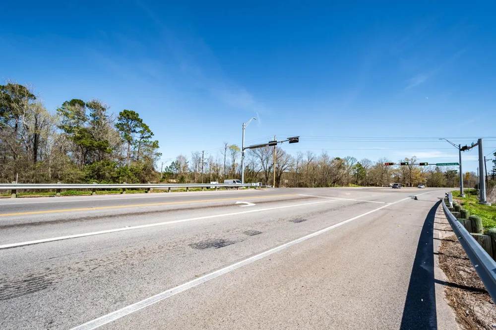 17645 Fm 2090 Road Conroe, TX 77306