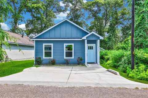 16713 E Ivanhoe