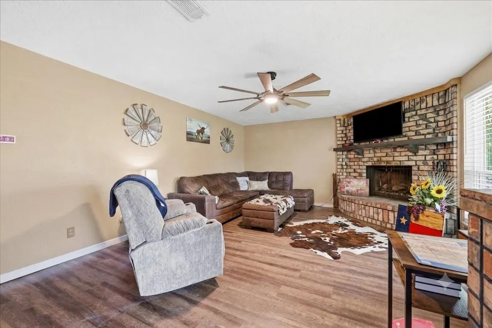 2851 Johnnie Street Orange, TX 77630