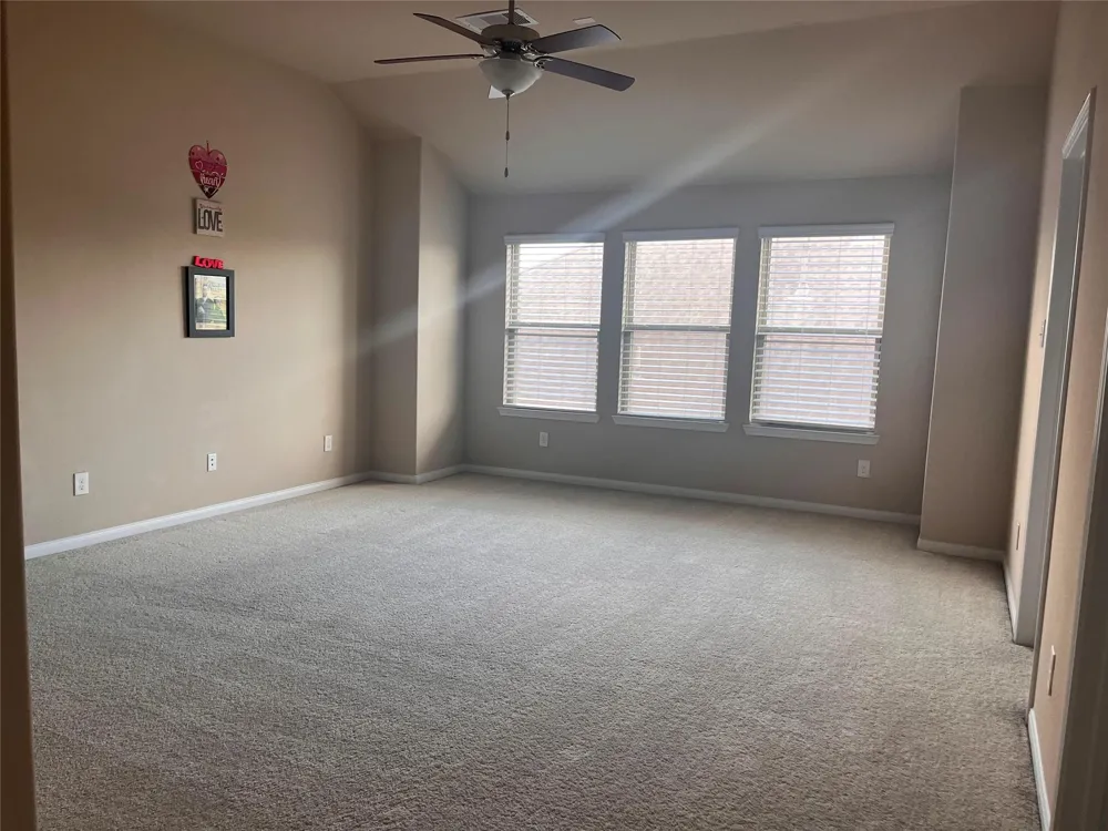 127 Round Lake Dr Rosenberg, TX 77469