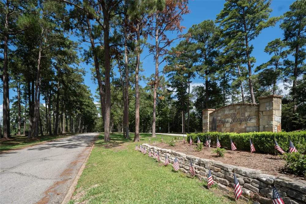 220 Fairway Loop Coldspring, TX 77331