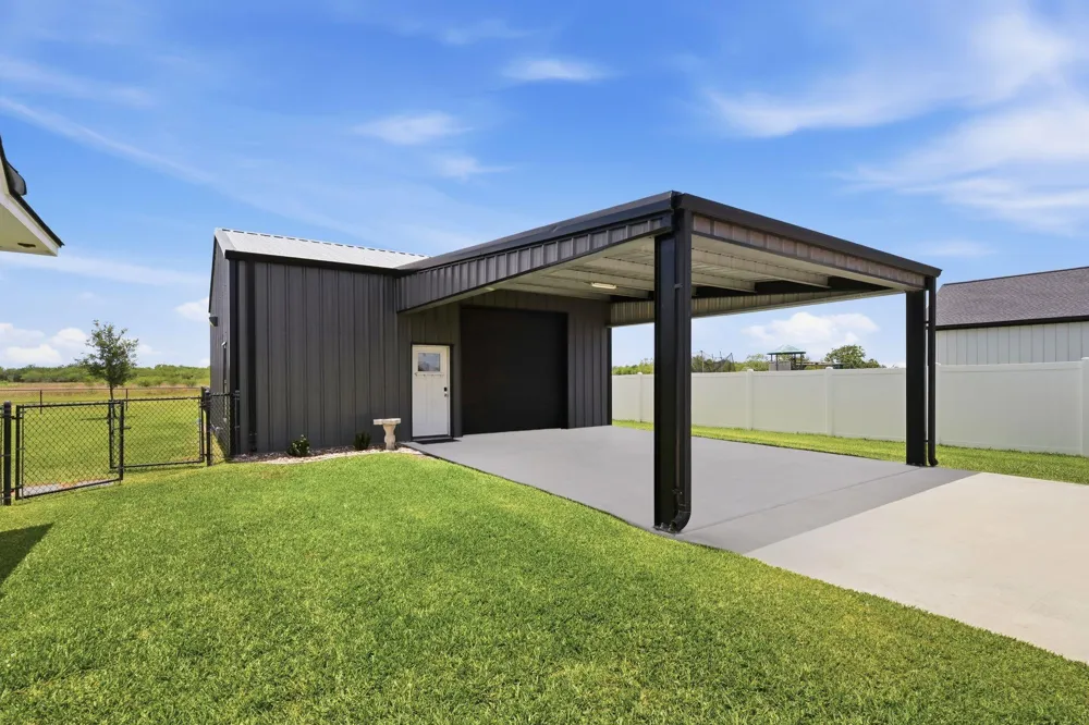 523 Dayspring Victoria, TX 77904