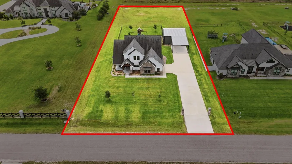 523 Dayspring Victoria, TX 77904