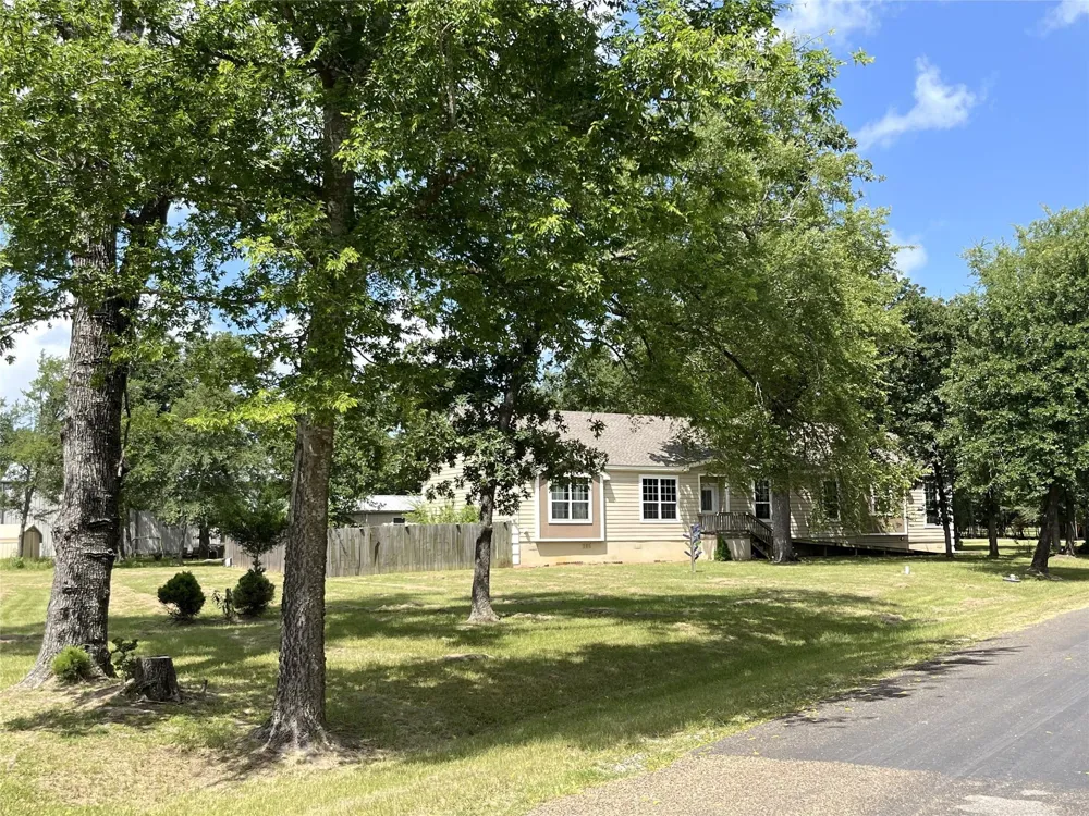 19989 Post Oak Loop Thornton, TX 76687