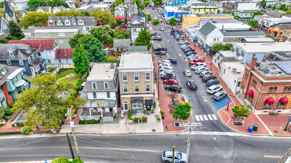 210 Ocean Street Cape May, NJ 08204