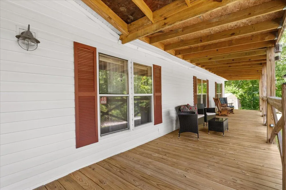 237 Poplar Drive Chatsworth, GA 30705