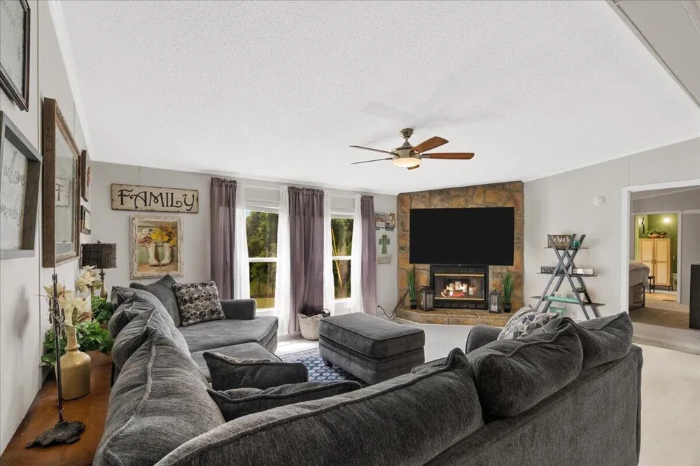 237 Poplar Drive Chatsworth, GA 30705