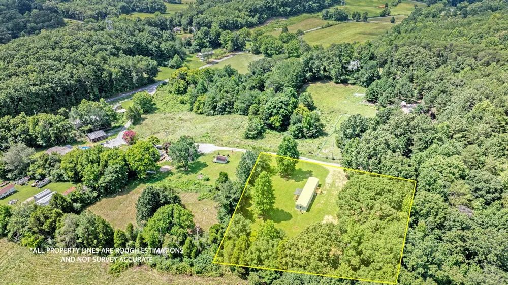 240 Sundance Drive Evensville, TN 37332