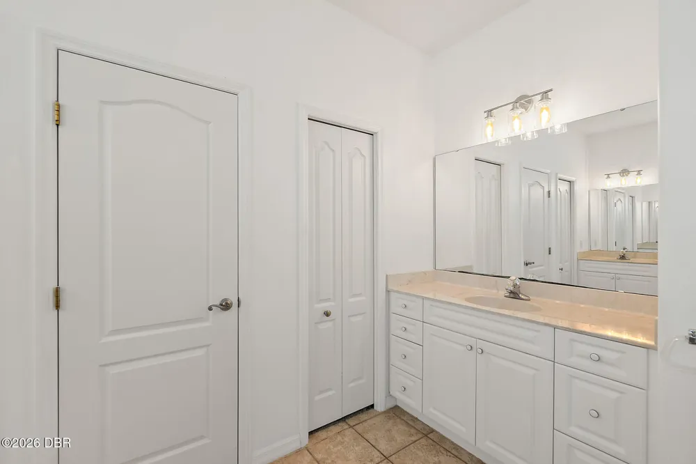 25 Fenimore Lane Palm Coast, FL 32137