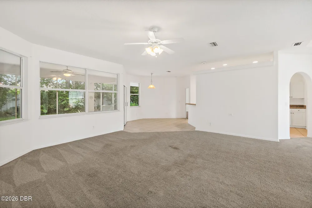 25 Fenimore Lane Palm Coast, FL 32137