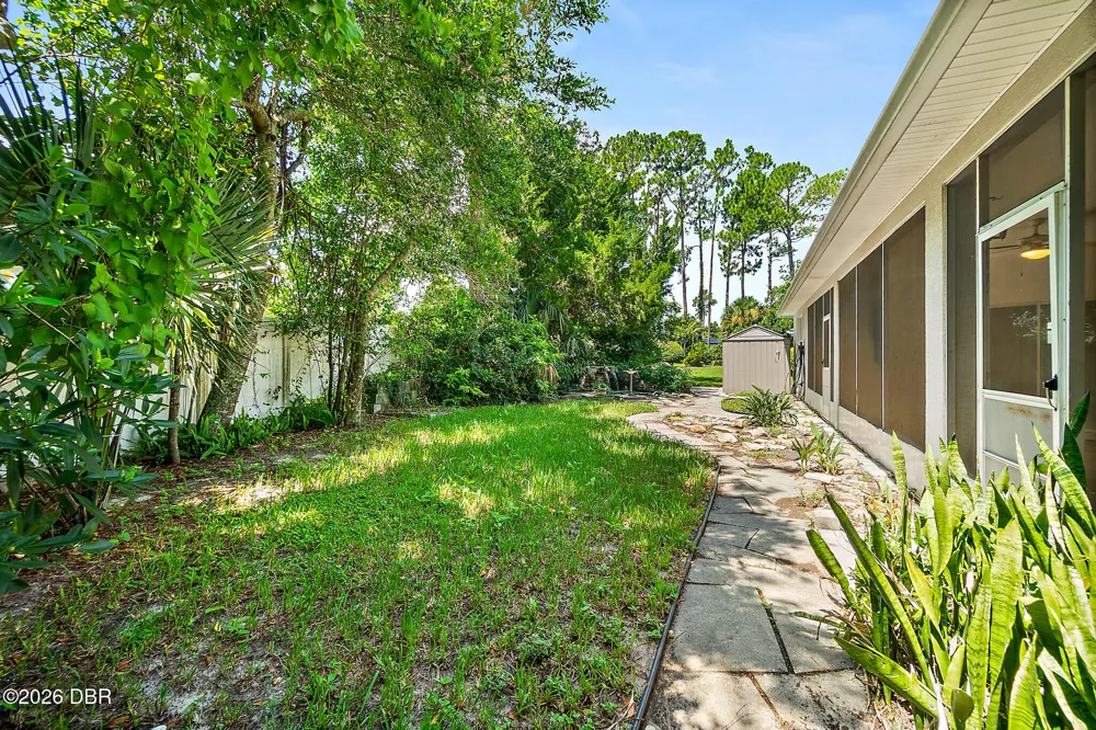 25 Fenimore Lane Palm Coast, FL 32137