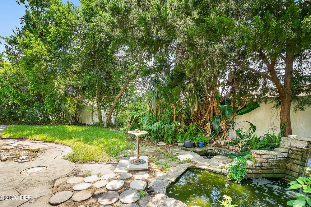 25 Fenimore Lane Palm Coast, FL 32137