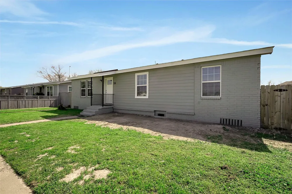 9 Becca Court #A Brookshire, TX 77423