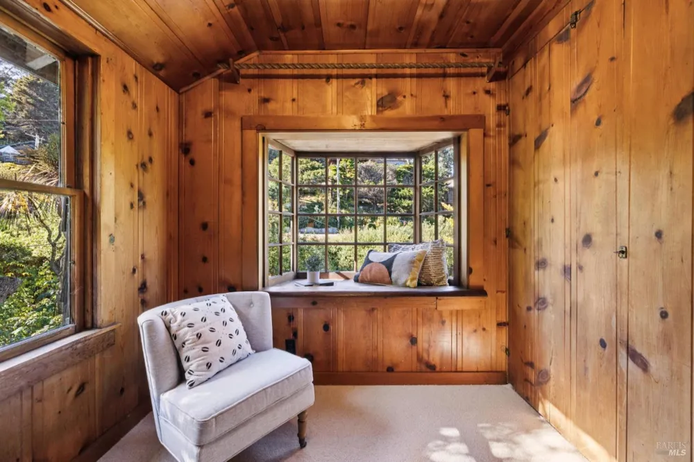 10 Canyon Avenue Bolinas, CA 94924