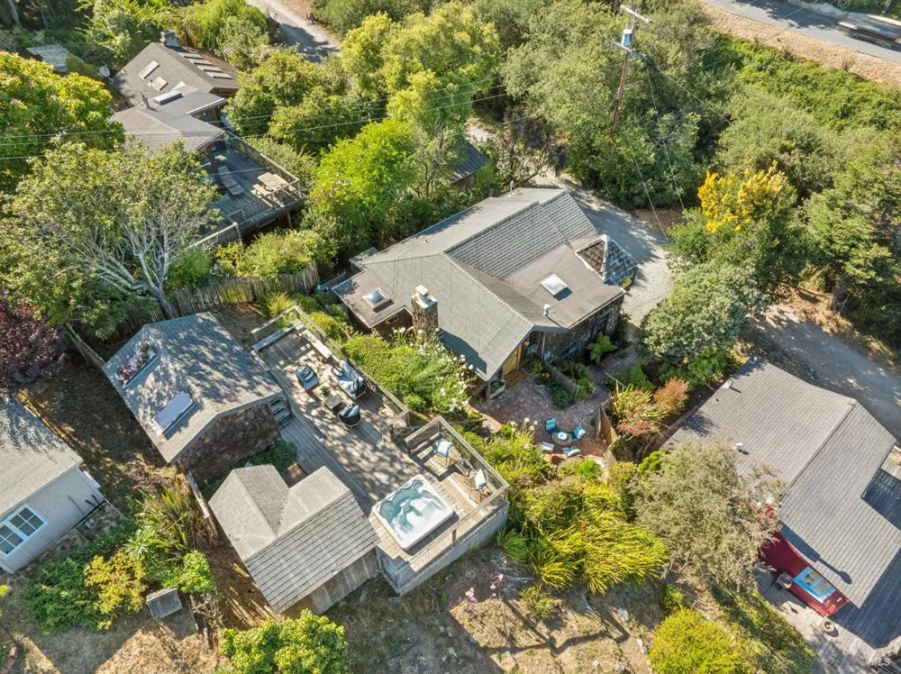10 Canyon Avenue Bolinas, CA 94924