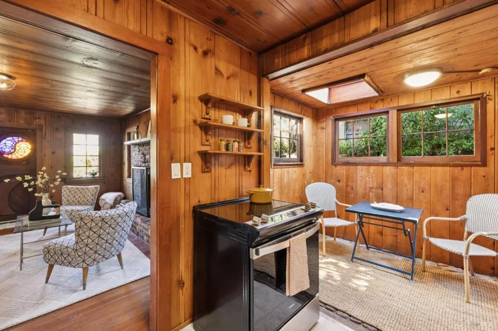 10 Canyon Avenue Bolinas, CA 94924