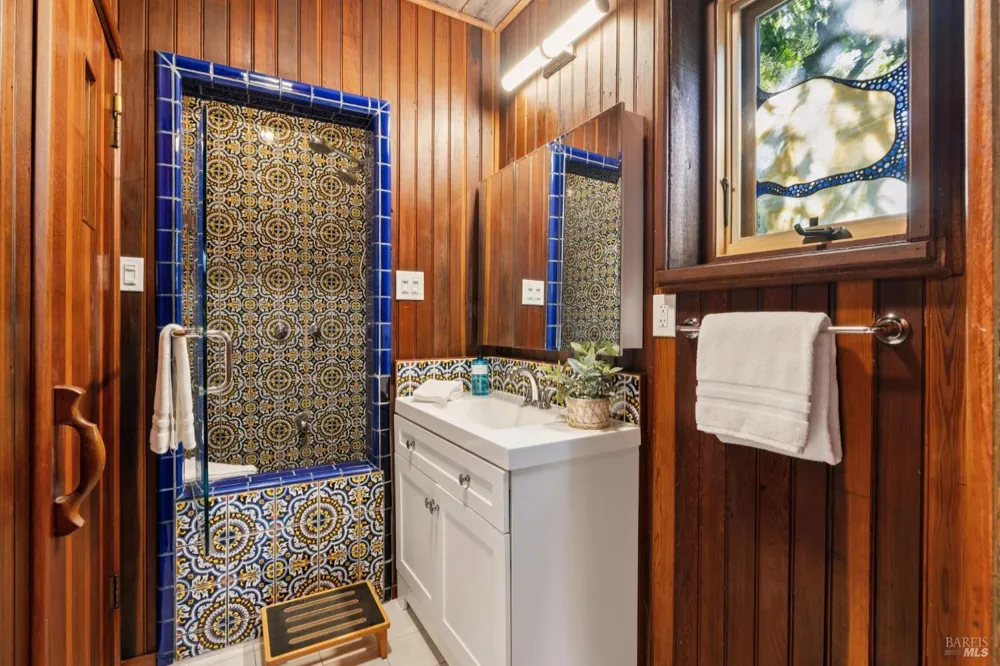 10 Canyon Avenue Bolinas, CA 94924