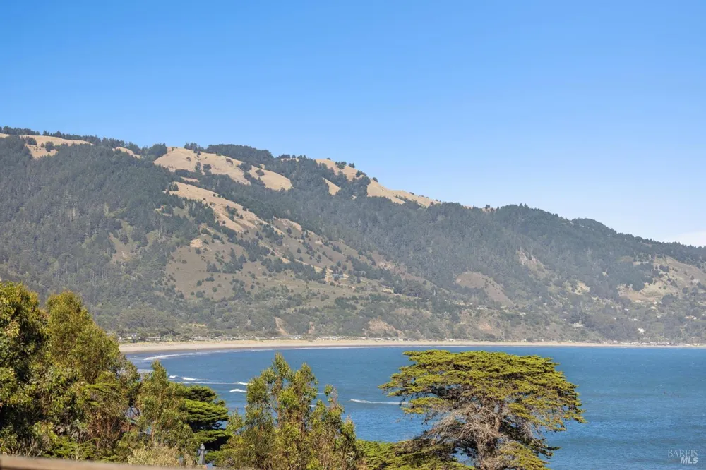 10 Canyon Avenue Bolinas, CA 94924