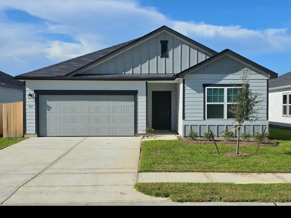323 Stone Crossing Drive Liberty, TX 77575