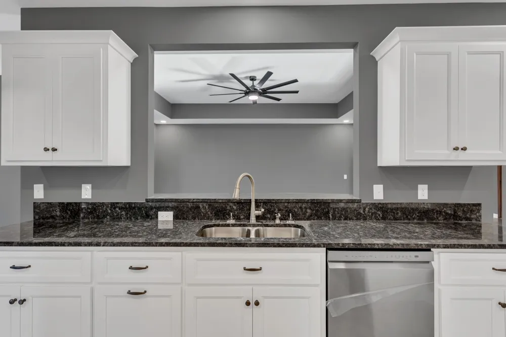 30 Shire Ct Leoma, TN 38468