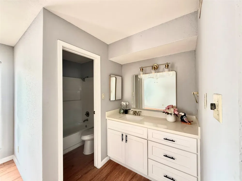 7200 W T C Jester Boulevard #3902 North Houston, TX 77088